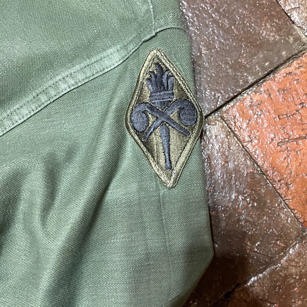 U.S. Army Green Men's Shirt - Picture 3 of 8